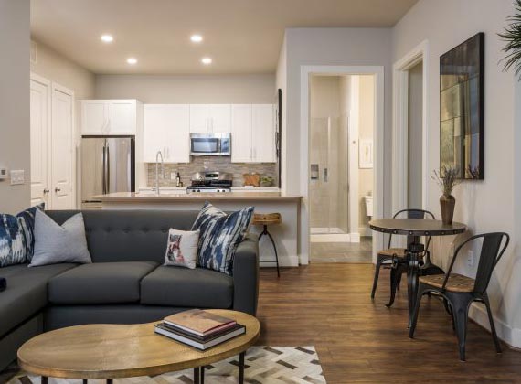 lease a luxury mid-rise apartment in Houston Montrose through tenify