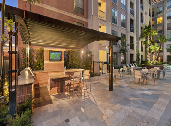 lease a luxury mid-rise apartment in Houston Montrose through tenify