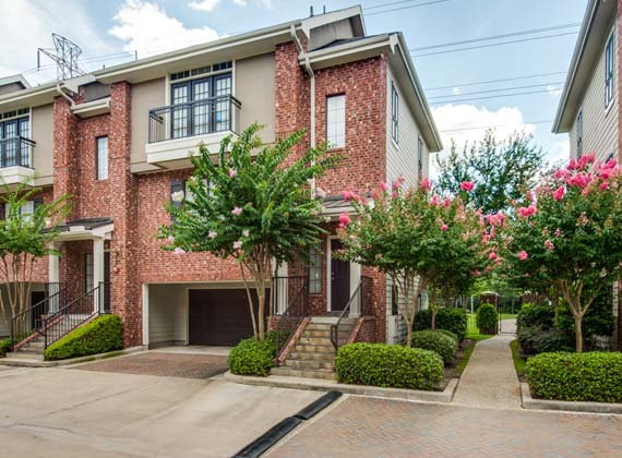 lease a luxury mid-rise apartment in Houston Energy Corridor District through tenify